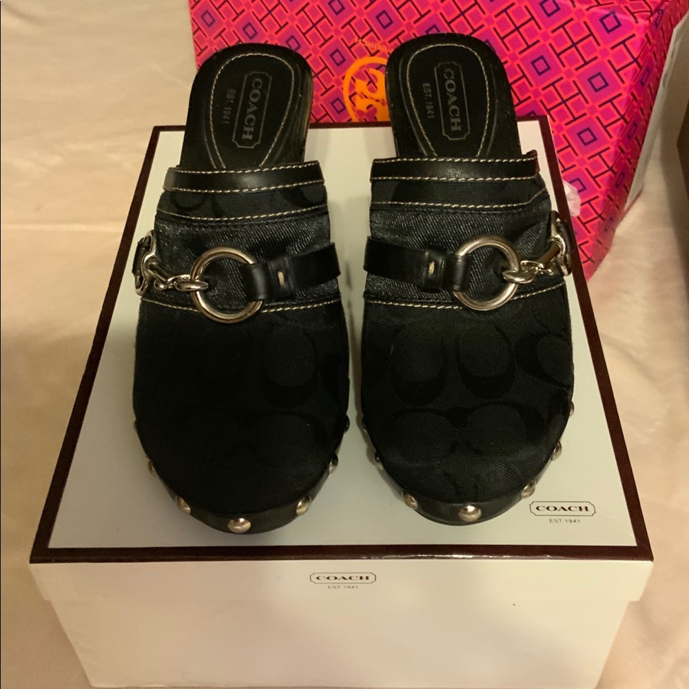 Excellent condition😉COACH SHOES